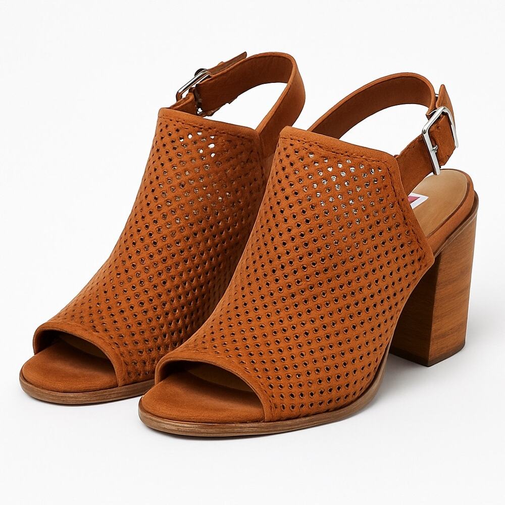 Steve Madden "Neptune" Leather Perforated Block Heel Sandals – Cognac – Size 8.5